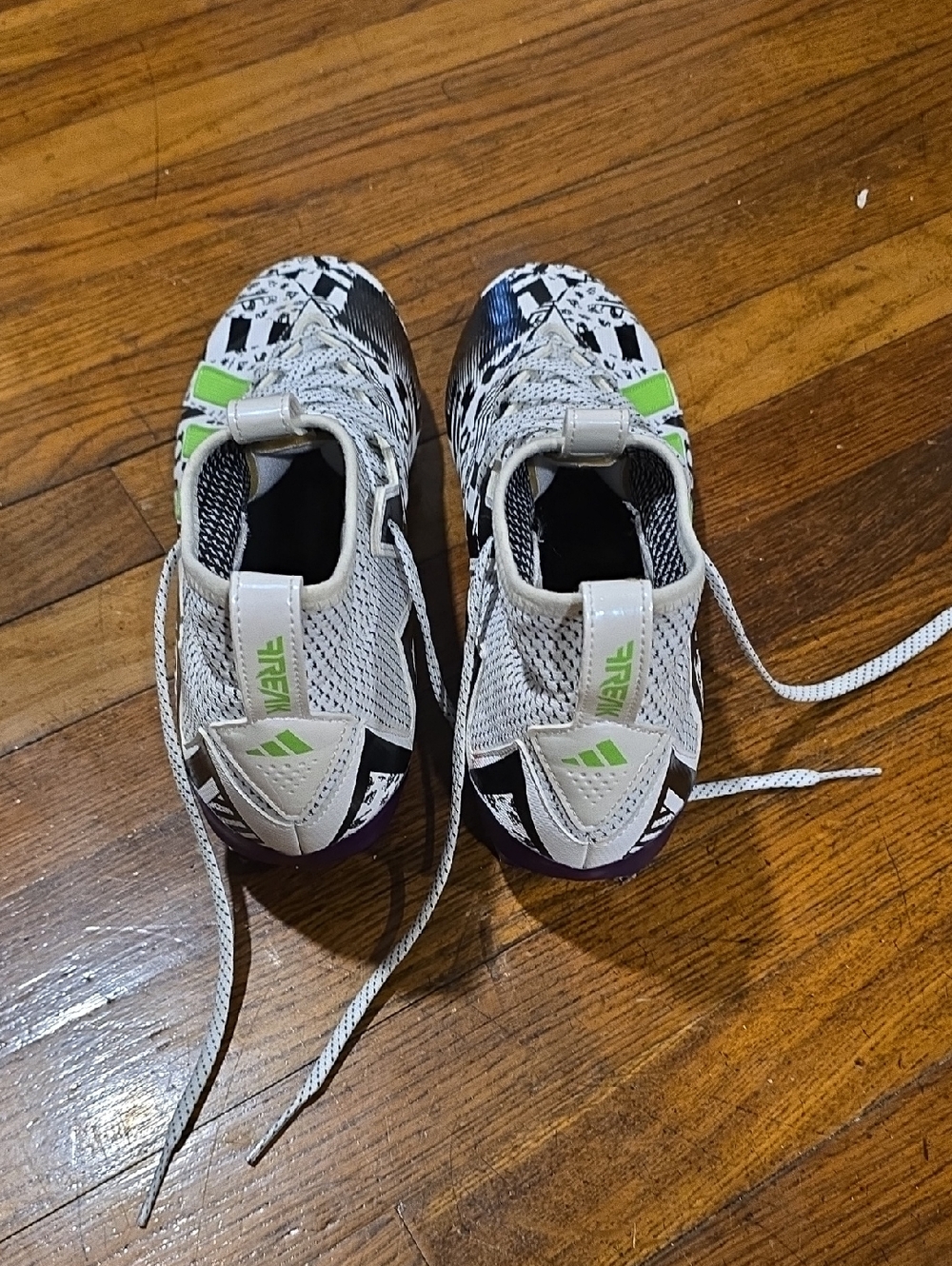 Adidas Cleats (New Without Tags) - Picture 5 of 8